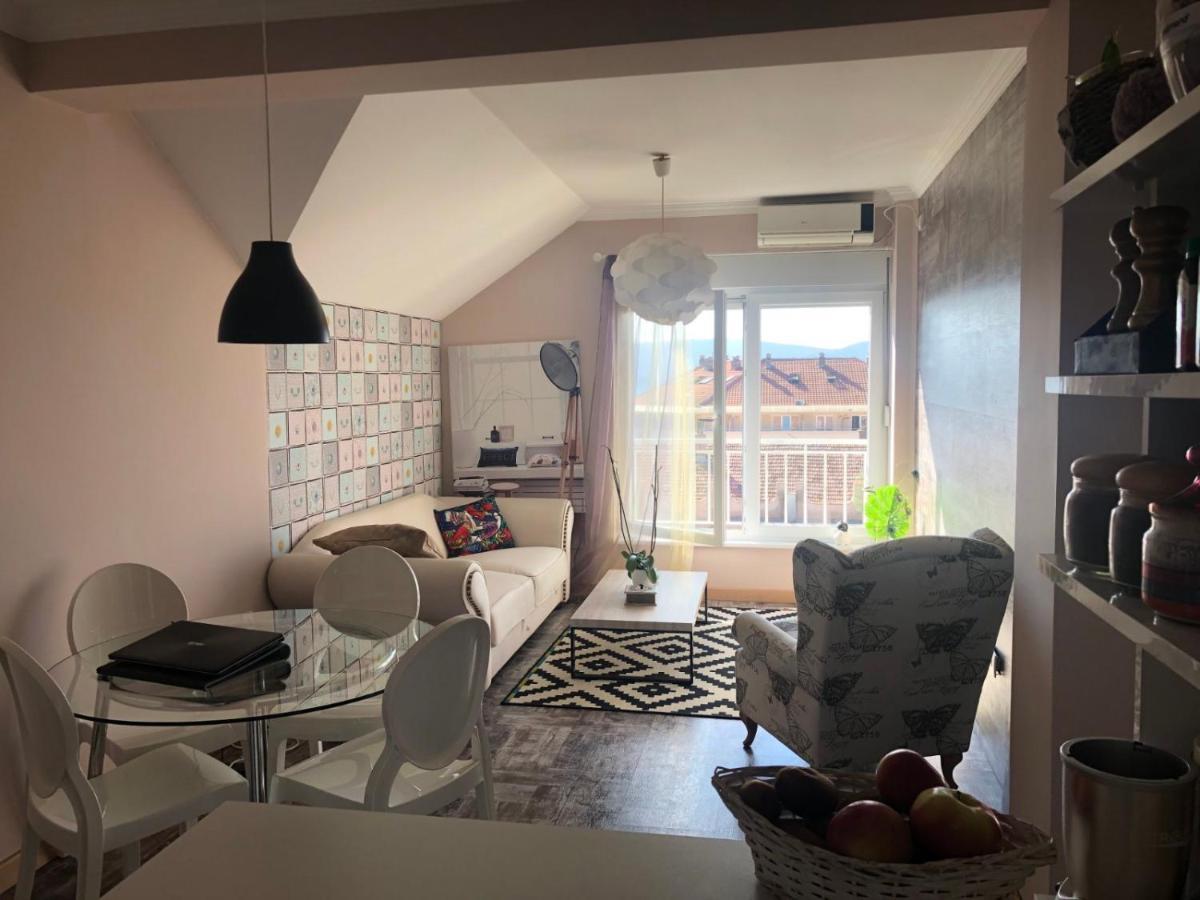 Gala Apartment Tivat Luaran gambar